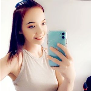 Meet your Posher, Sandy